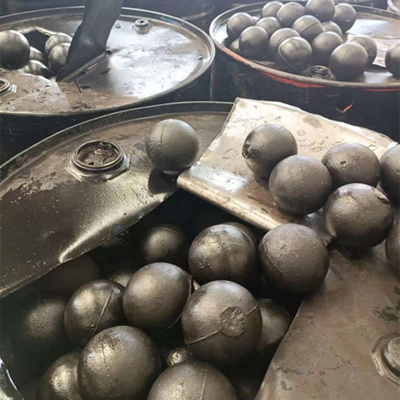 Casting steel balls 
